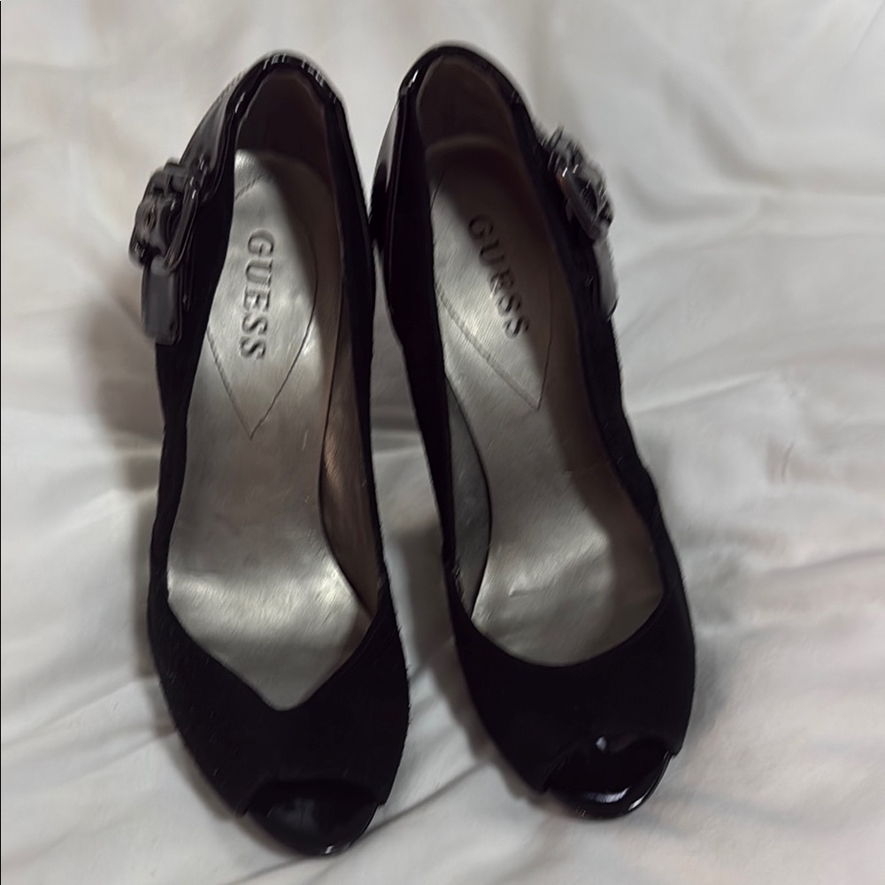 Guess Black Elegant Peep-Toe Heels